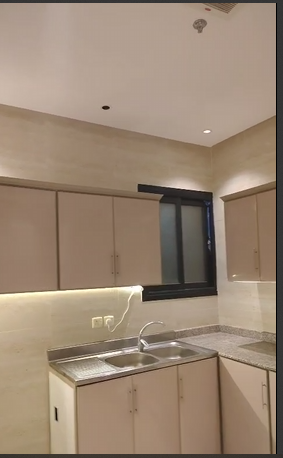 للمشاركة غرفة وصاله في حي العارض / بلاطة